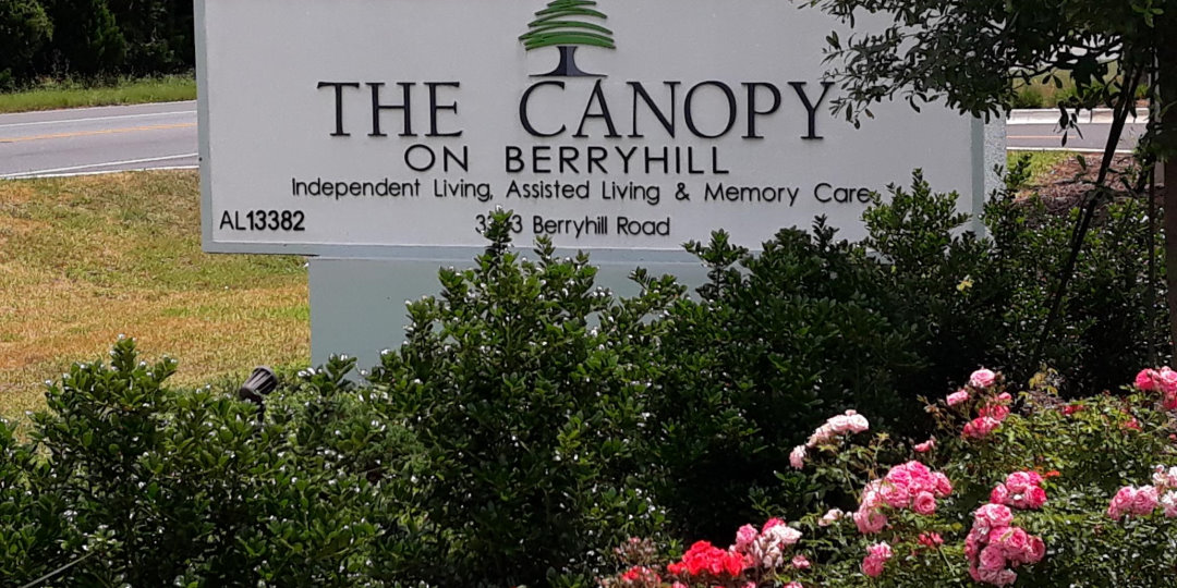 Bright landscaping with a Florida neighborhood sign